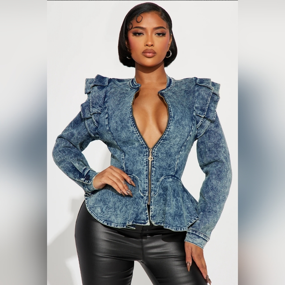 Fashion Nova Denim Queen Peplum Jacket - Medium Blue Wash sz XL